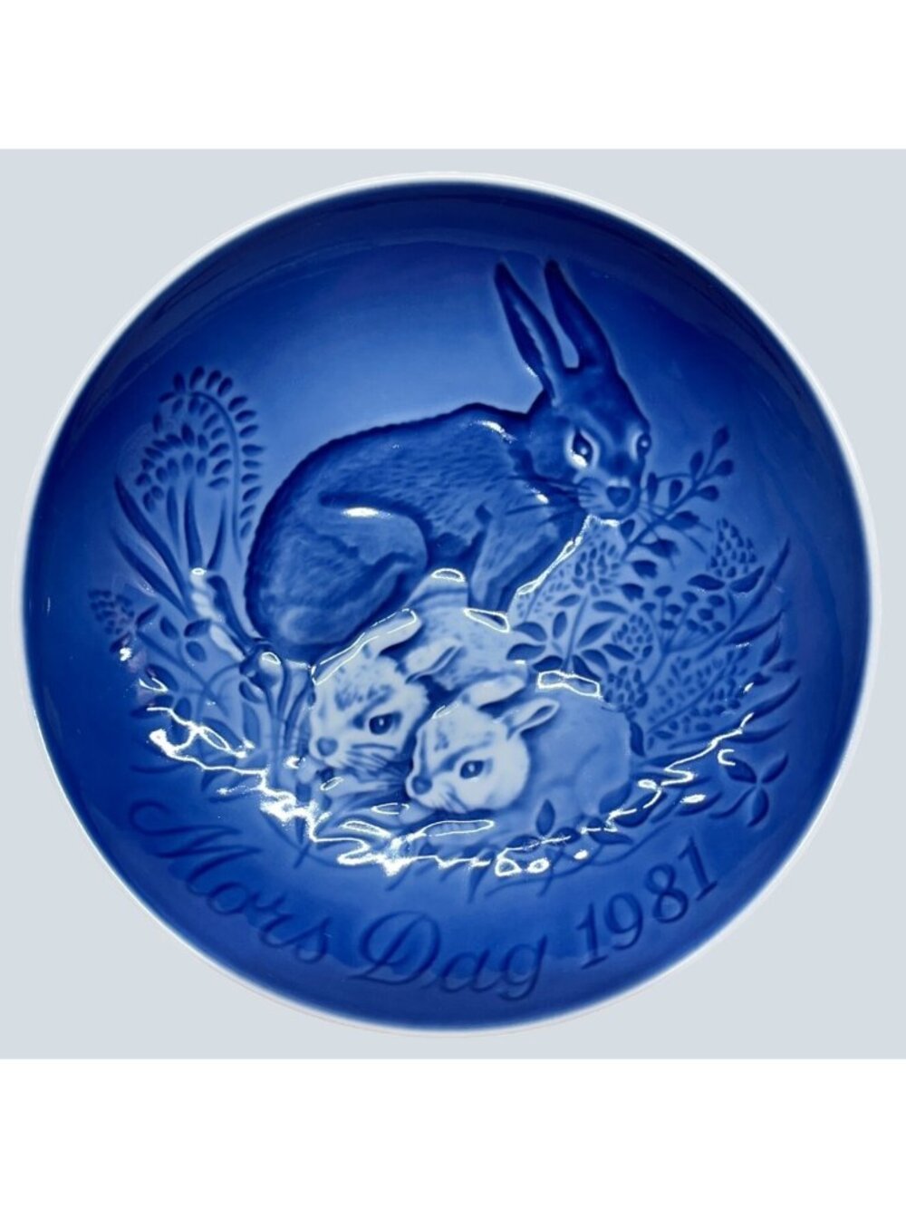 Bing & Grondahl 1981 Mors Mother's Day Rabbit with Bunnies Collector Plate 9381